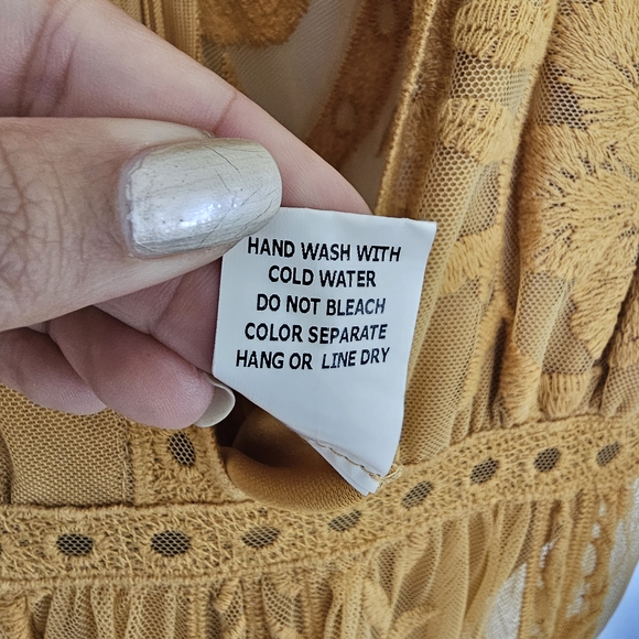 Elegant Mustard Floral Lace Maxi Dress - Picture 4 of 4